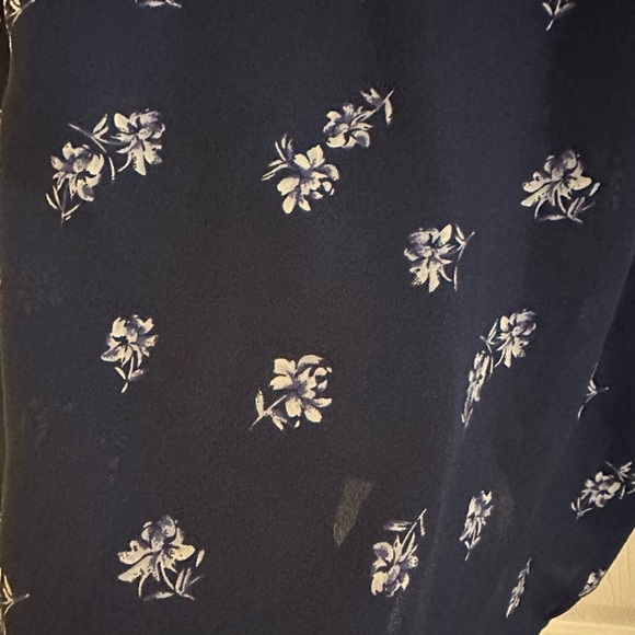 Lane Bryant size 18/20 long sleeve sheer top - Picture 8 of 10